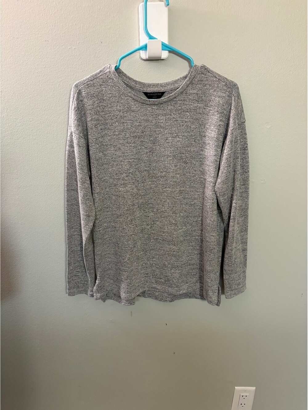 Banana Republic Luxe Touch Gray Long Sleeve Shirt Medium
